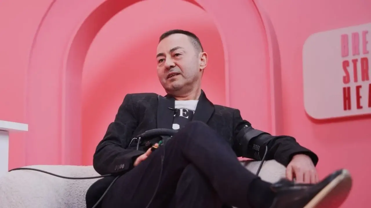 Evlilik pişmanlığı mı? Serdar Ortaç’tan sahnede olay sözler! 1