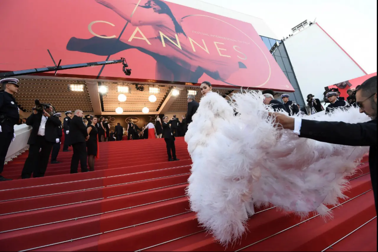 78. Cannes Film Festivali’nde Sinema, Moda ve Sanat El Ele 8