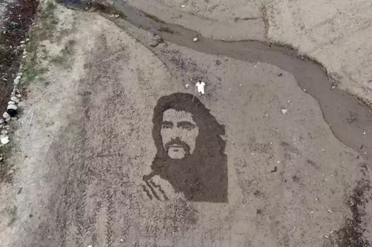 İranlı sanatçıdan Barış Manço’ya duygulandıran vefa! 1