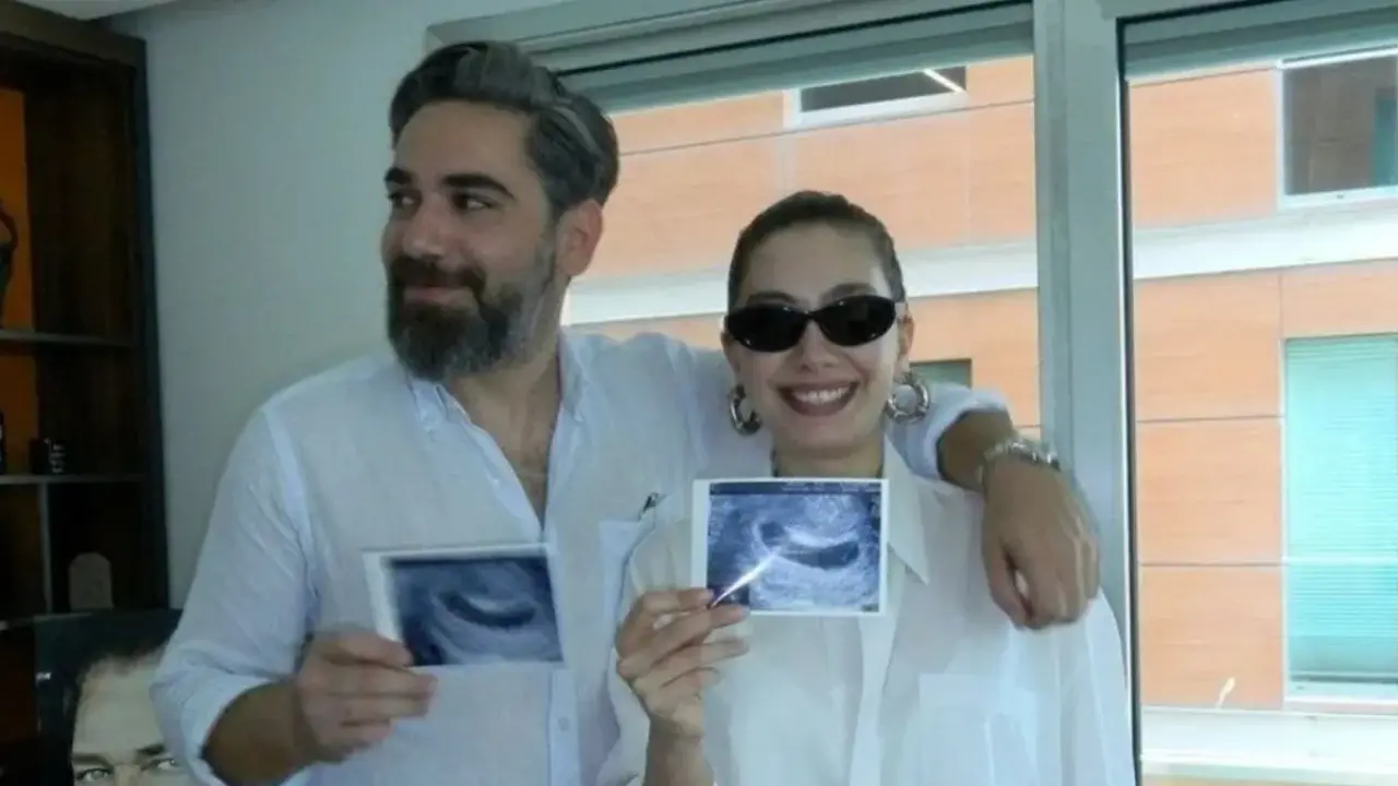 Neslihan Atagül moda dünyasına göz kırptı! 1