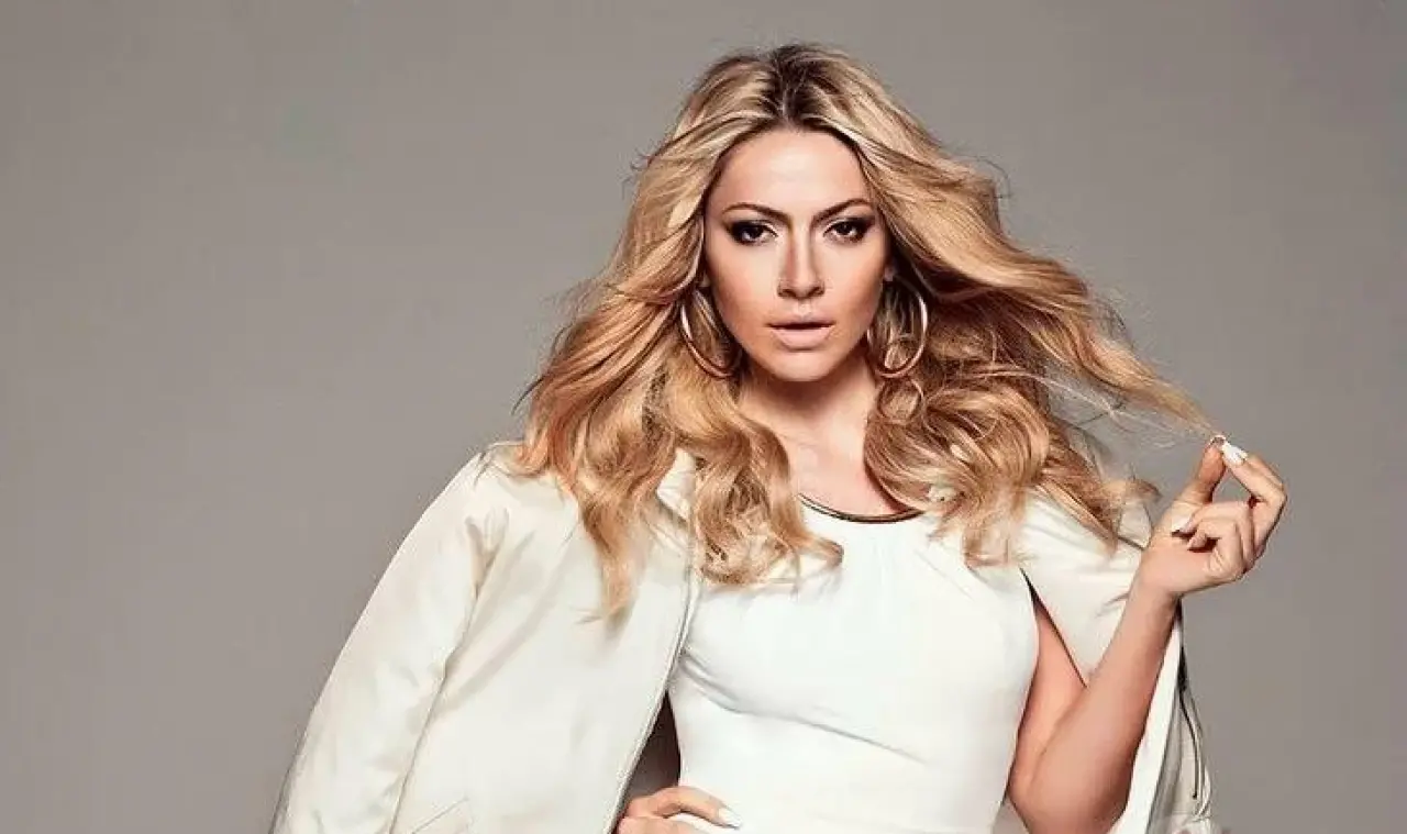 Hadise’nin aylık kazancı dudak uçuklattı: Soruşturmada açık açık söyledi! 1
