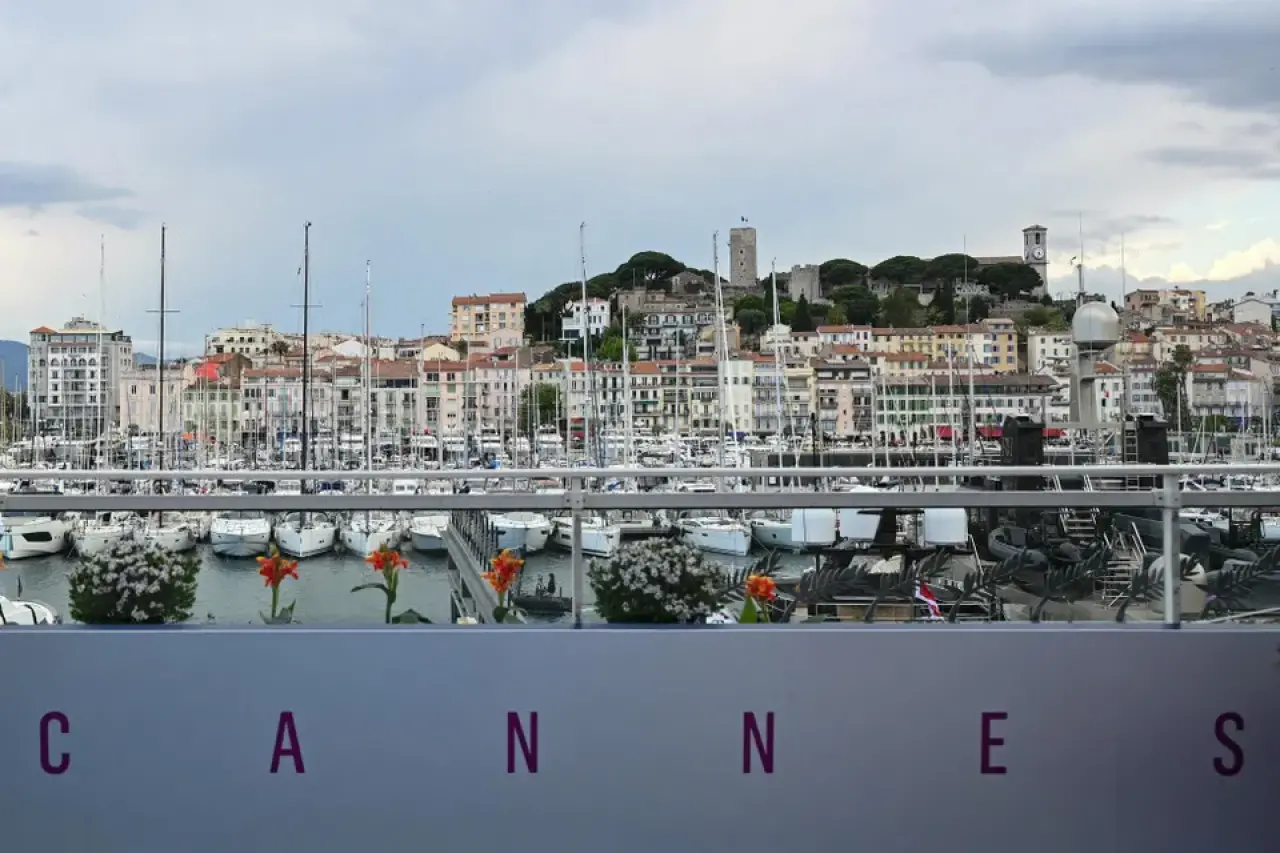 78. Cannes Film Festivali’nde Sinema, Moda ve Sanat El Ele 10