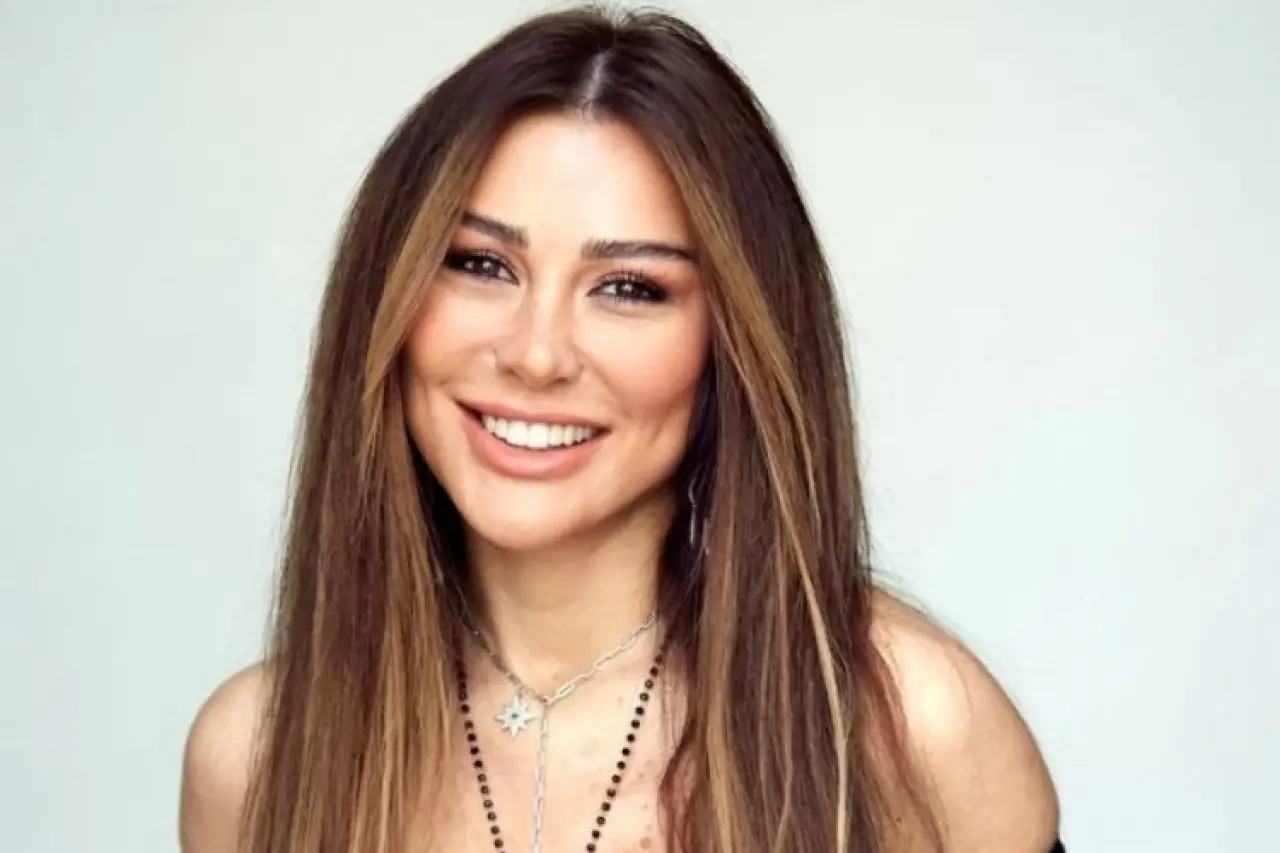 Serumla partiye geldi, dostlarına yüklendi: Selen Görgüzel’den şok itiraflar! 1