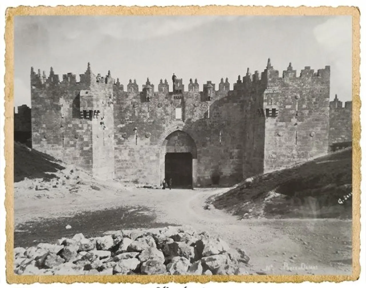 Sultanların objektifinden Kudüs: Arşivden çıkan bu kareler tüylerinizi diken diken edecek 45