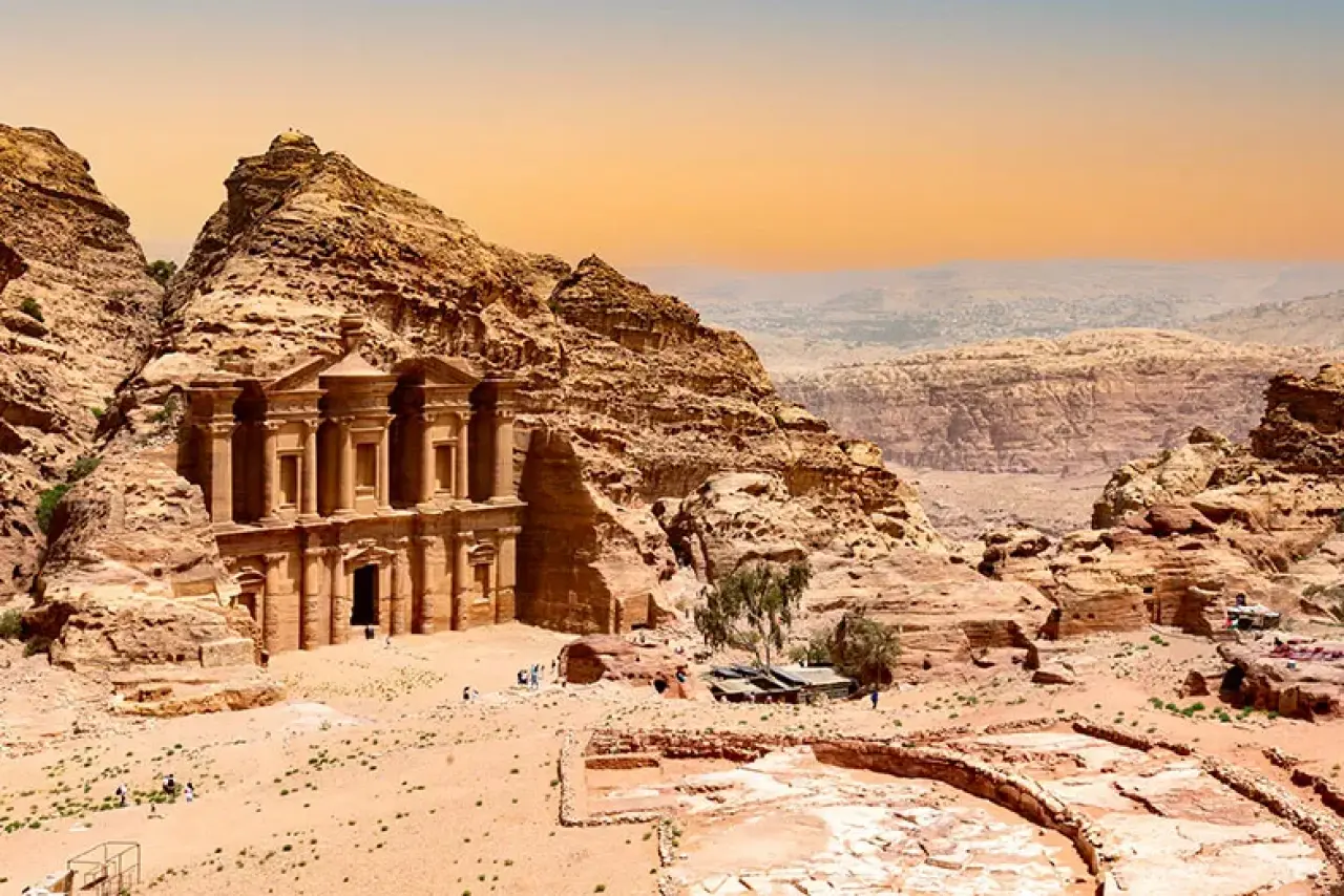 Zamanın Unutamadığı Yapılar: Dünyanın En Etkileyici 15 Tarihi Eseri 6