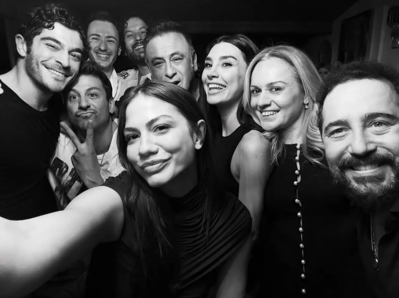 Demet Özdemir'den büyük sürpriz: Birand Tunca'ya 35. yaş partisi 5