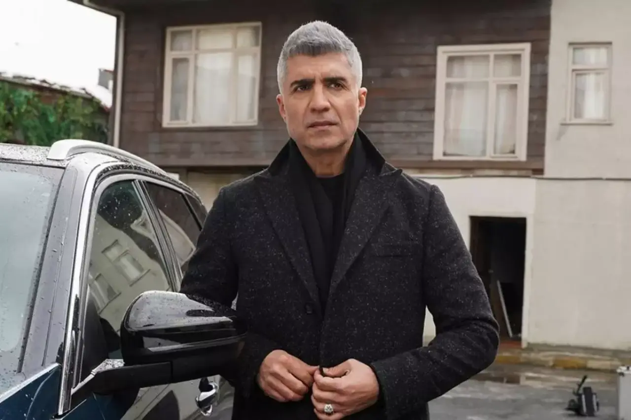 "‘Beni bir daha göremeyebilirsiniz’ diyen Özcan Deniz’den şok eden veda konuşması sonrası yeni mesaj!" 4