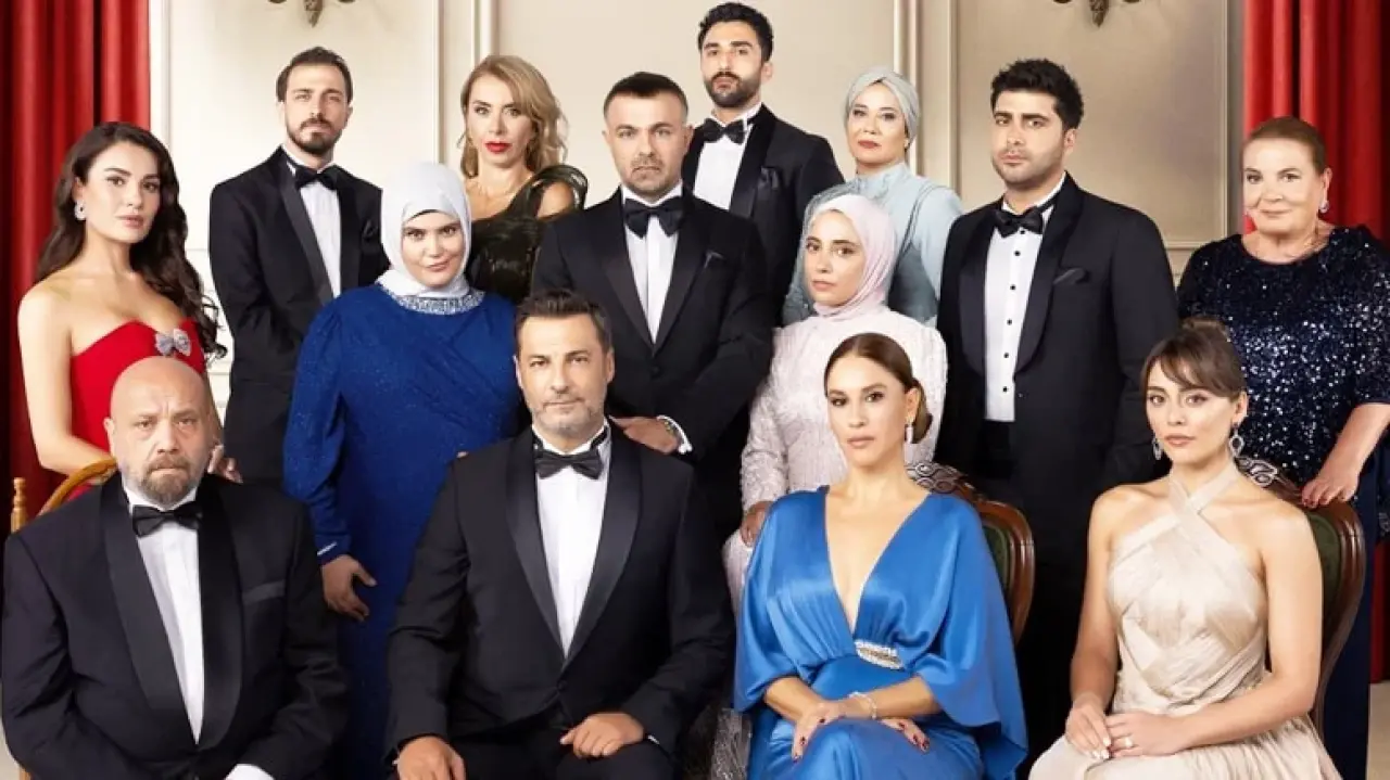 Kızılcık Şerbeti'nin Işıl'ı Ecem İrtem ve Firaz'ı Batuhan Bozkurt Yüzgüleç'ten şok itiraf! 1