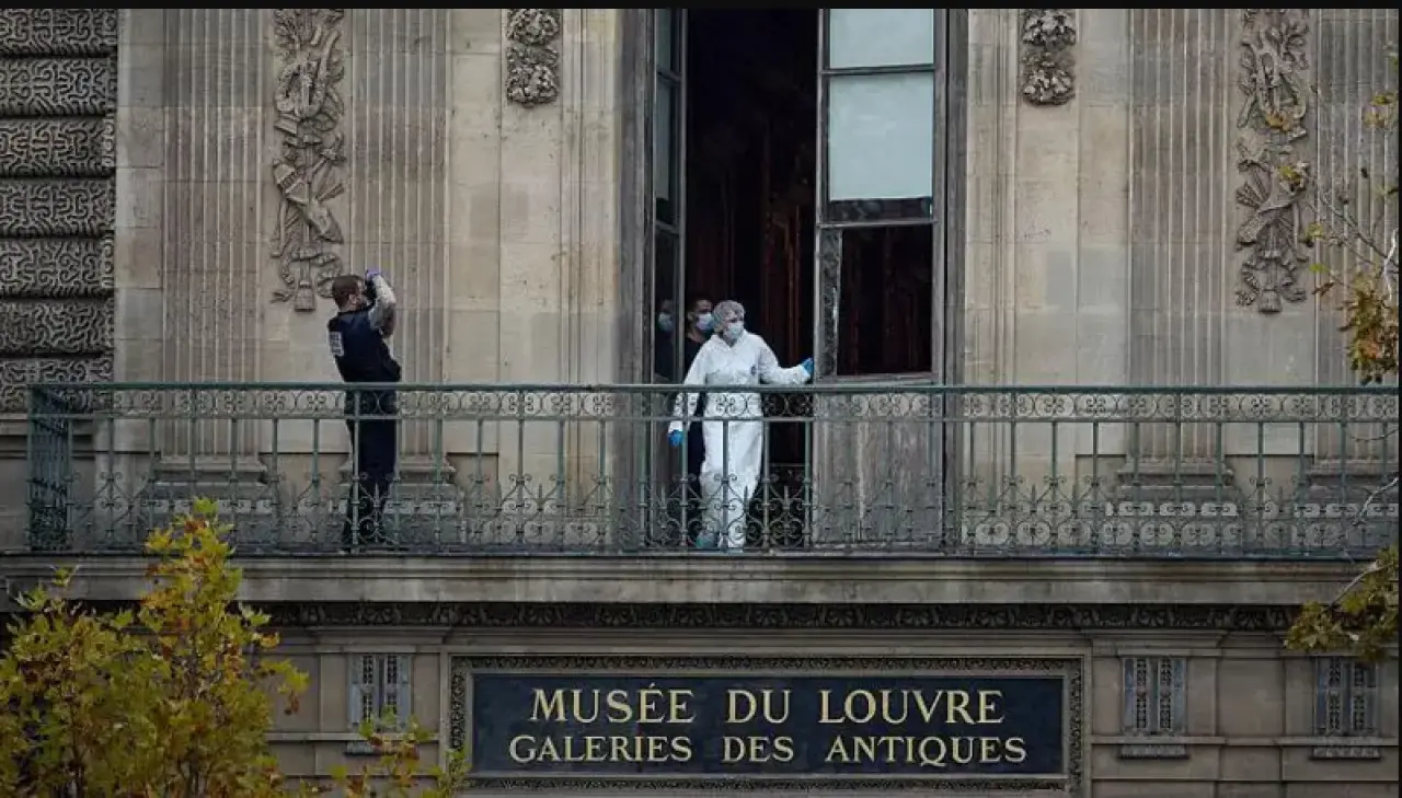 Louvre Müzesi’nde Şok Soygun! Çalınan Mücevherler ve Efsanevi Eserler Ortadan Kayboldu 2