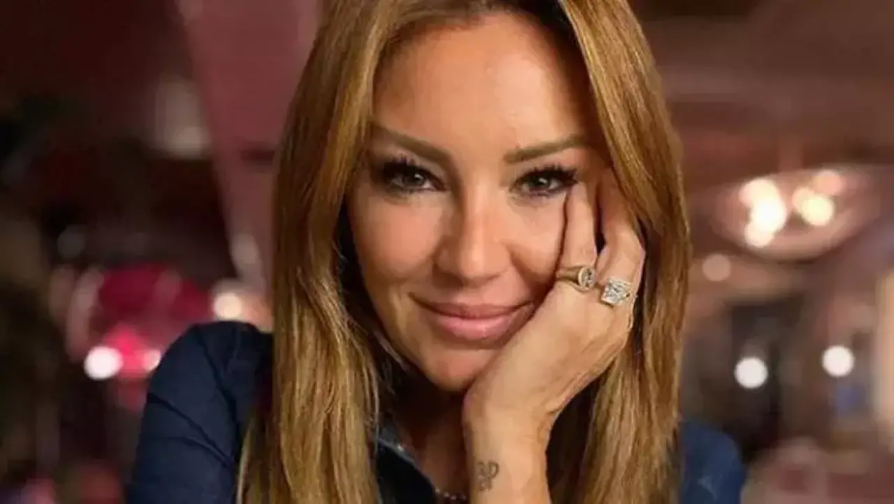 Hande Erçel’e İngilizce linci: Pınar Altuğ patladı! 3