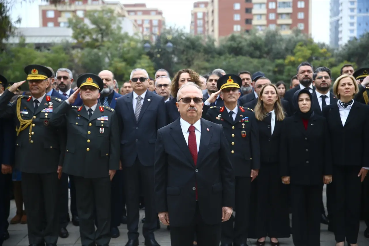 Bir millet, iki devlet tek yürek oldu... Büyük Önder Atatürk Bakü'de anıldı! 2