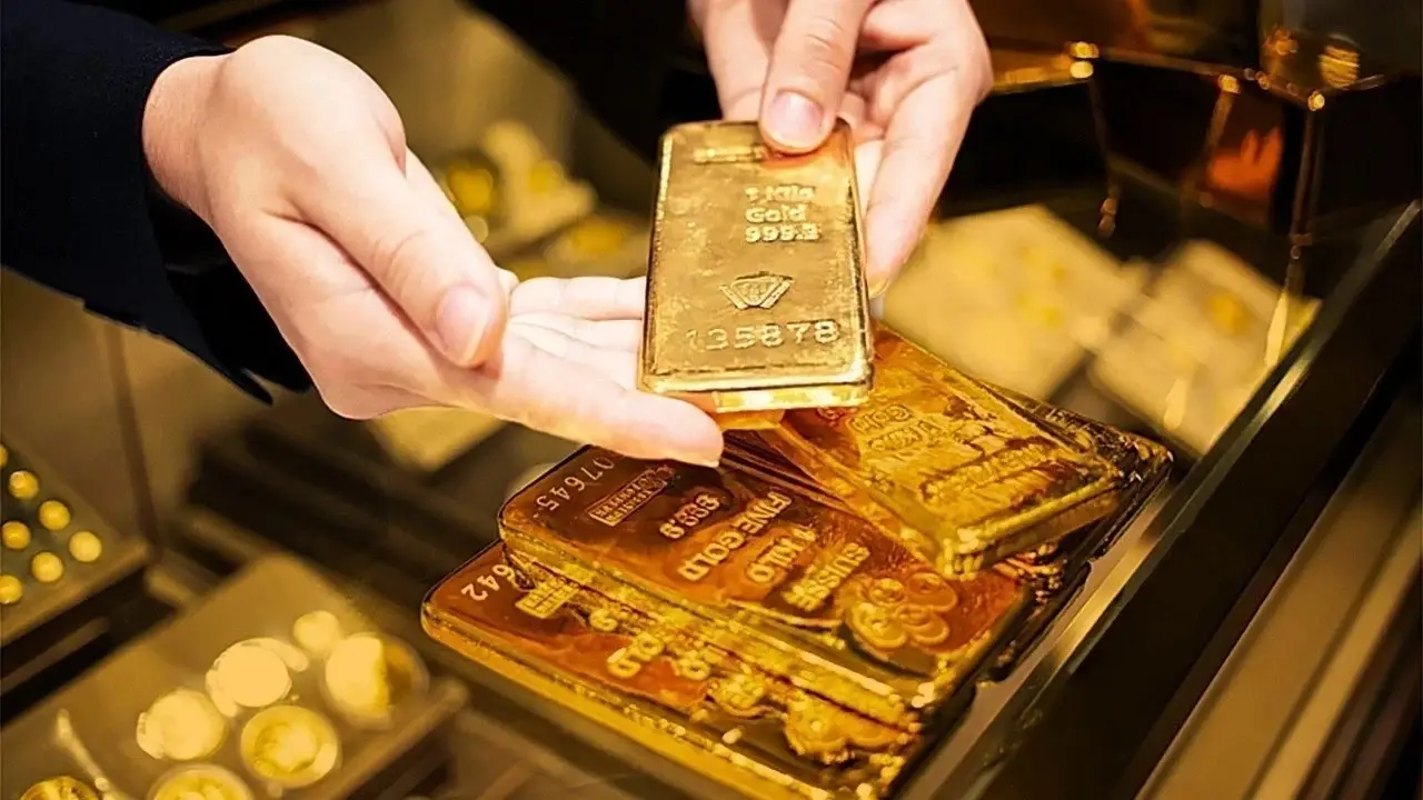 Altın uçuşta! Uzmanlar ve yatırımcılar 2025 sonu için ne diyor? Güncel (10 Kasım) altın fiyat tablosu! 1