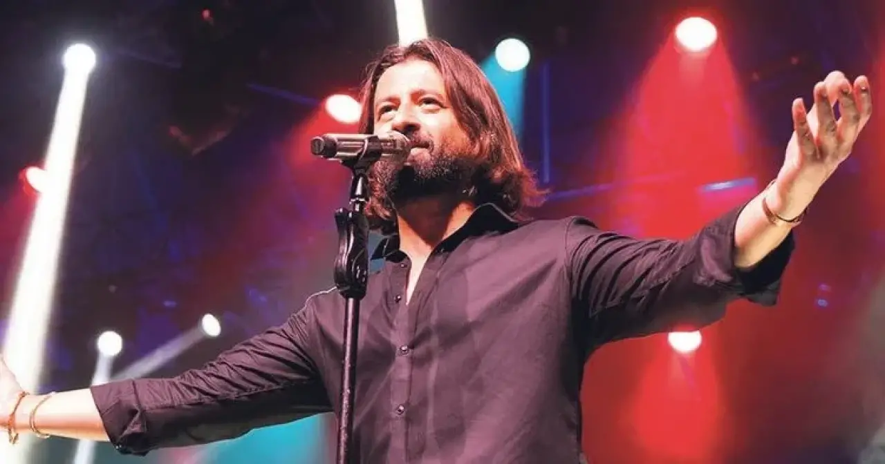 Harbiye konseri unutulmaz oldu! Koray Avcı’dan yeni şarkı sürprizi ve göz dolduran sözler! 2