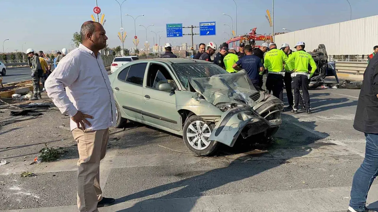 Şanlıurfa’da otomobil havada uçtu! O anlar nefes kesti... 2