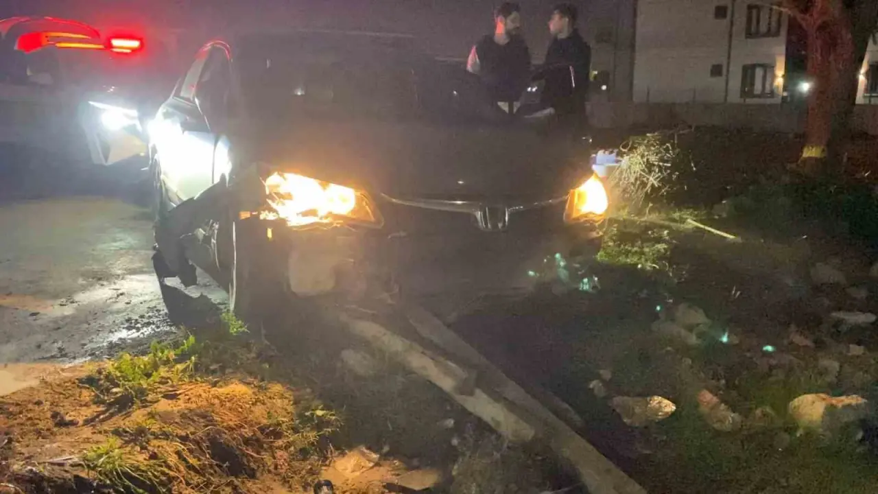 Drift attı, kaçtı, çarptı... Film gibi kovalamacanın sonu inşaatta bitti! 3