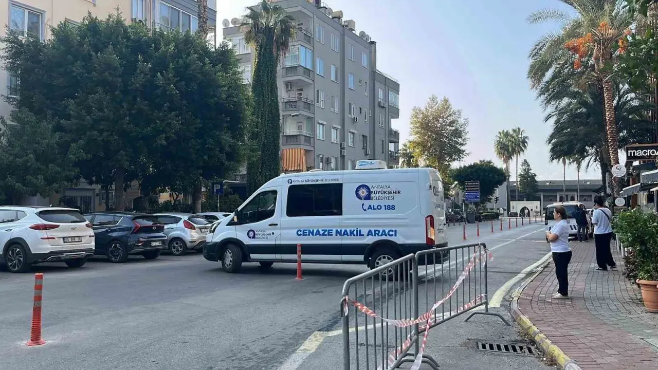 Tatil için geldi, otel odasında ölü bulundu! Antalya'da esrarengiz olay... 1