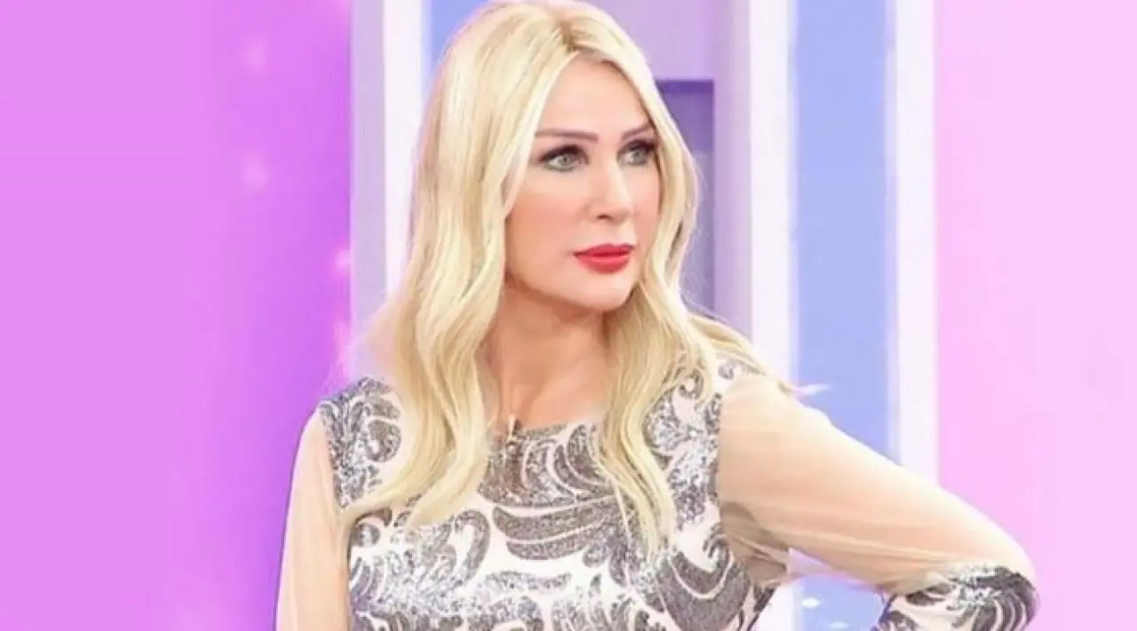 'Çorap kadınıyım' çıkışı unutulmadı… Seda Sayan bu kez ev temizliğine el attı! 2