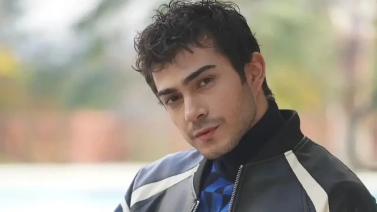 Afra Saraçoğlu yine kalpleri karıştırdı: Bu kez radarında Rahimcan Kapkap var! 2