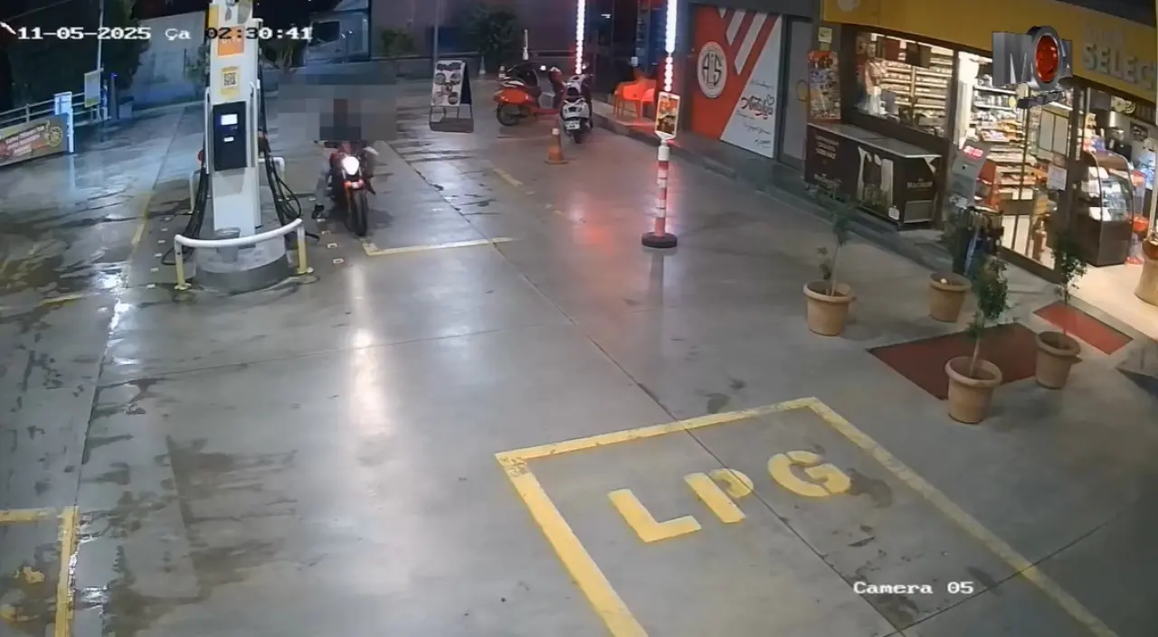 Lara Caddesi’nde kurşunlar konuştu, kentte gerginlik havası oluştu! 3