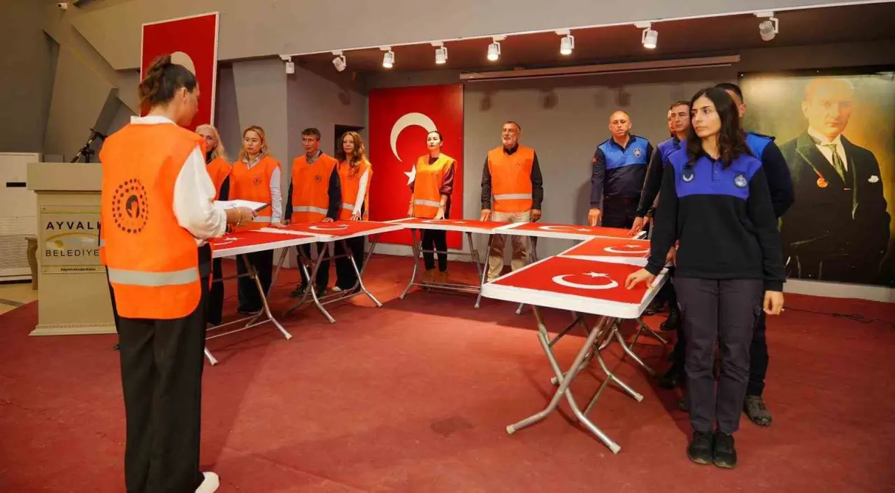 Afetlere karşı güçlü Ayvalık: Eğitim programında sertifika töreni! 5