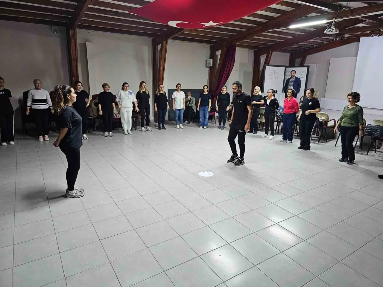 Ayvalık’ta ritim dolu proje: Öğretmenler aynı sahnede buluşuyor! 3