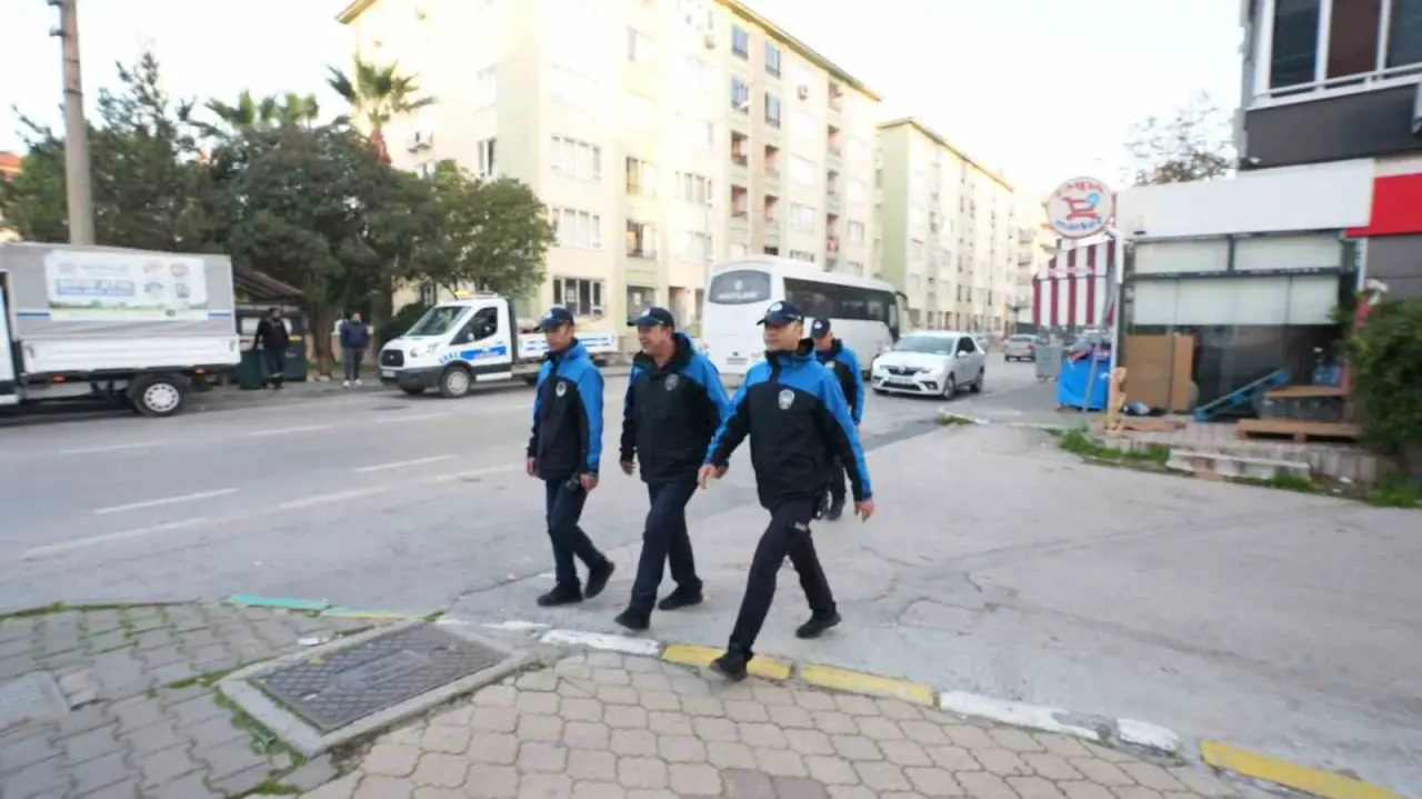 Kaldırımlar geri alındı: Balıkesir'de yayaların alanı korunuyor! 5