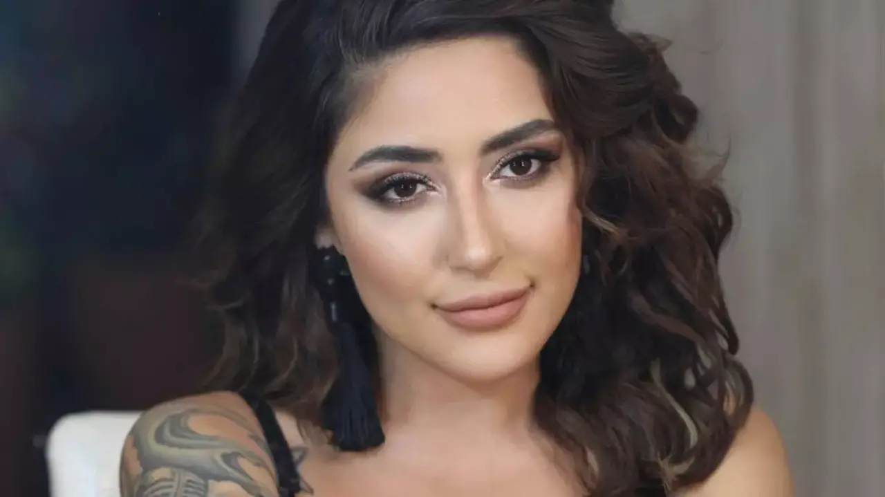 Boşanalı bir ay oldu… Melek Mosso’nun 'Aşk kapısı' şimdiden gıcır gıcır açılıyor! 3