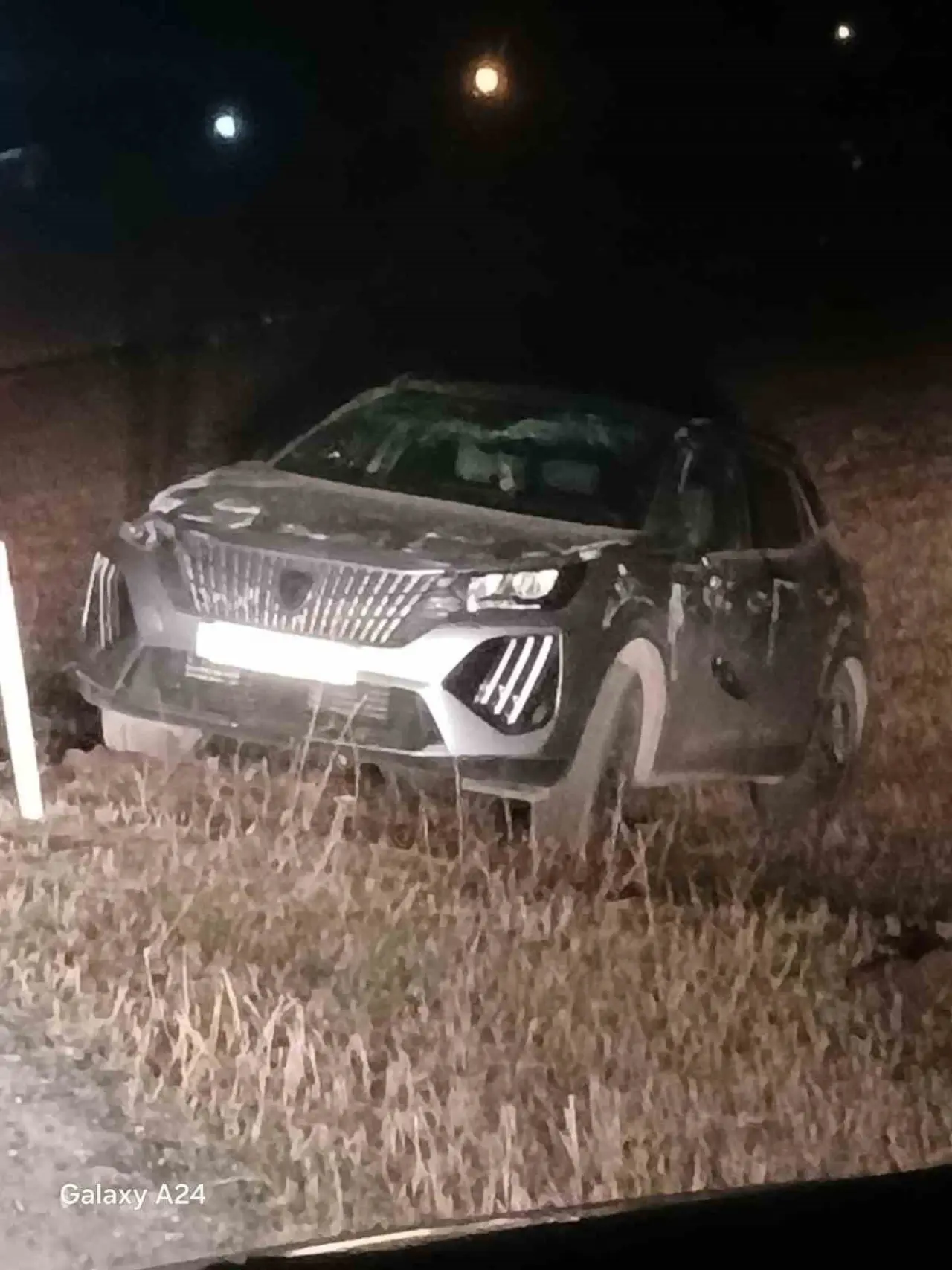 Böylesi görülmedi! Şarampole uçtu, hava yastıkları açılmadı ama... 2