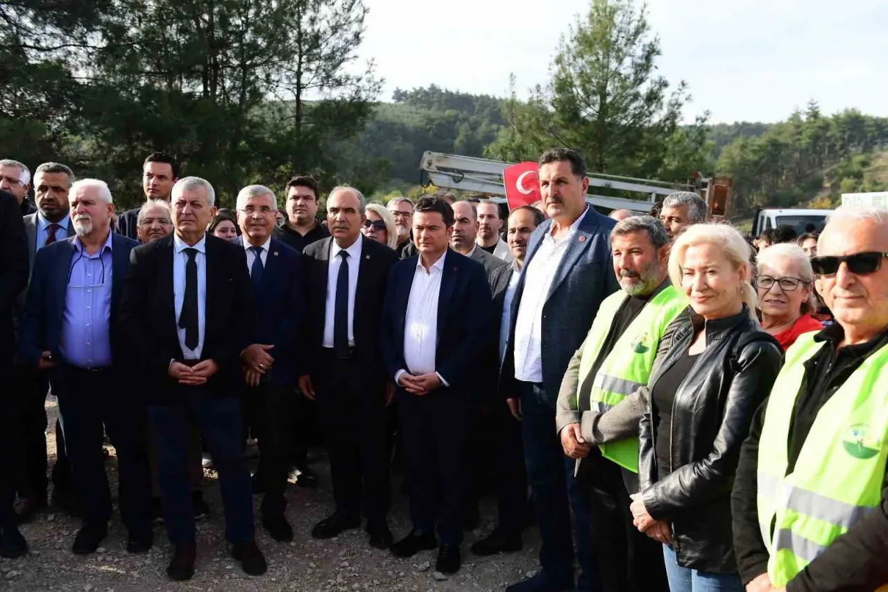 700 kitap, 700 fidan: Osmangazi’den geleceğe yeşil bir miras 3