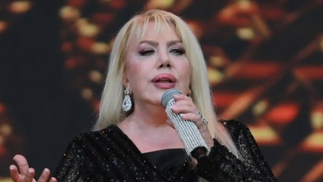 Çağla Şıkel iddiaların merkezinde... Mine Koşan krizi büyüdü, açıklama gecikmedi! 2