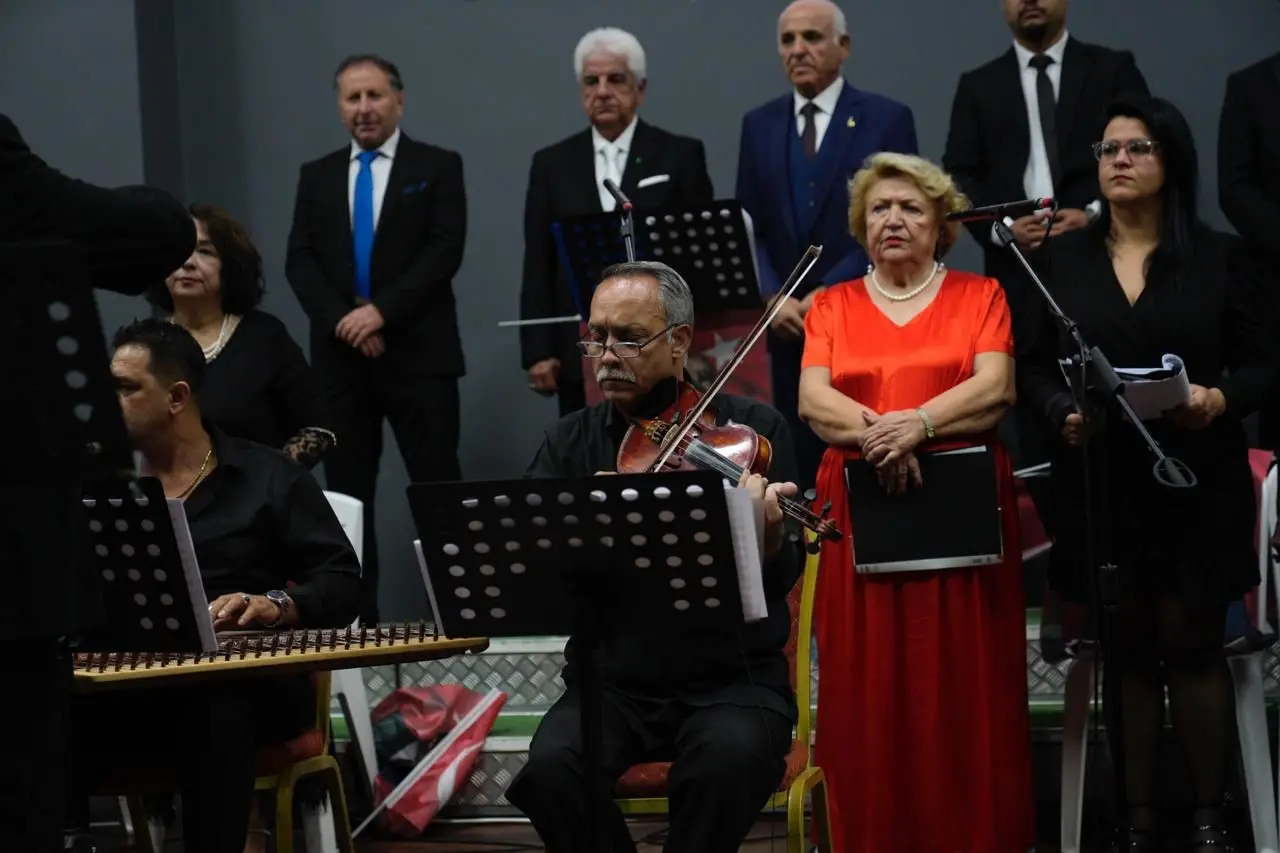 Didim’de günün anlam ve önemine yaraşır güçlü ses: Şiddete karşı birlik mesajı! 1