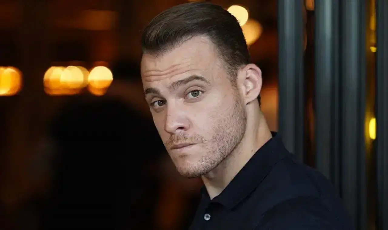 Gözlerden uzak aşk dönemi bitti... Kerem Bürsin ve Selin Yağcıoğlu çiftinin yeni romantizmi! 1