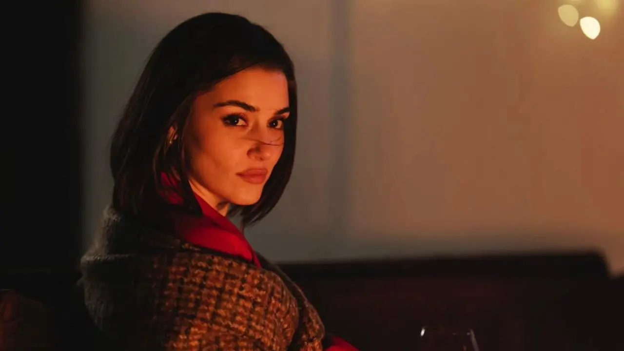 Hande Erçel’in sırrı çözüldü... Kamera arkası gerçeği ortaya çıkardı! 1