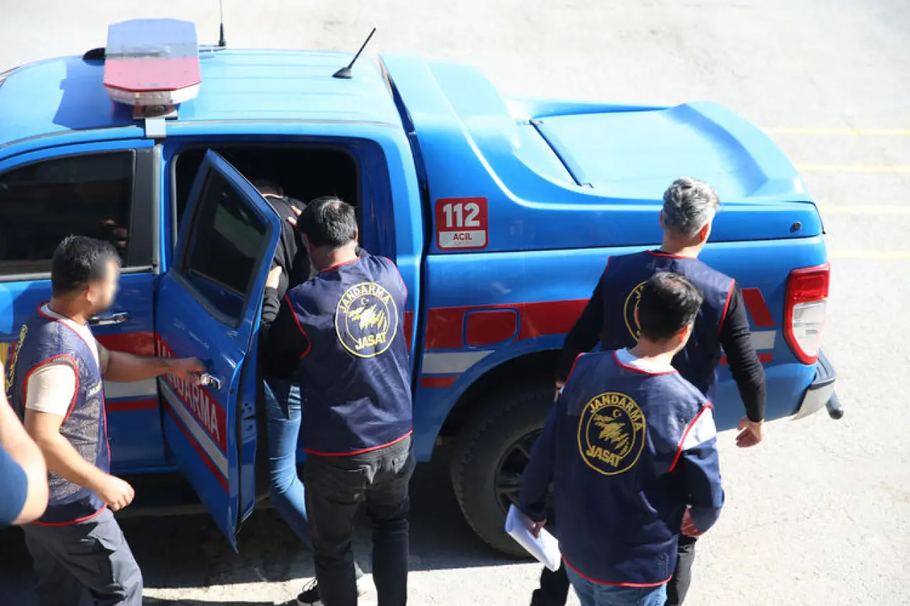 JASAT suç avına çıktı... Kırmızı bültenlik dosya, yeşil ilde kapandı! 3