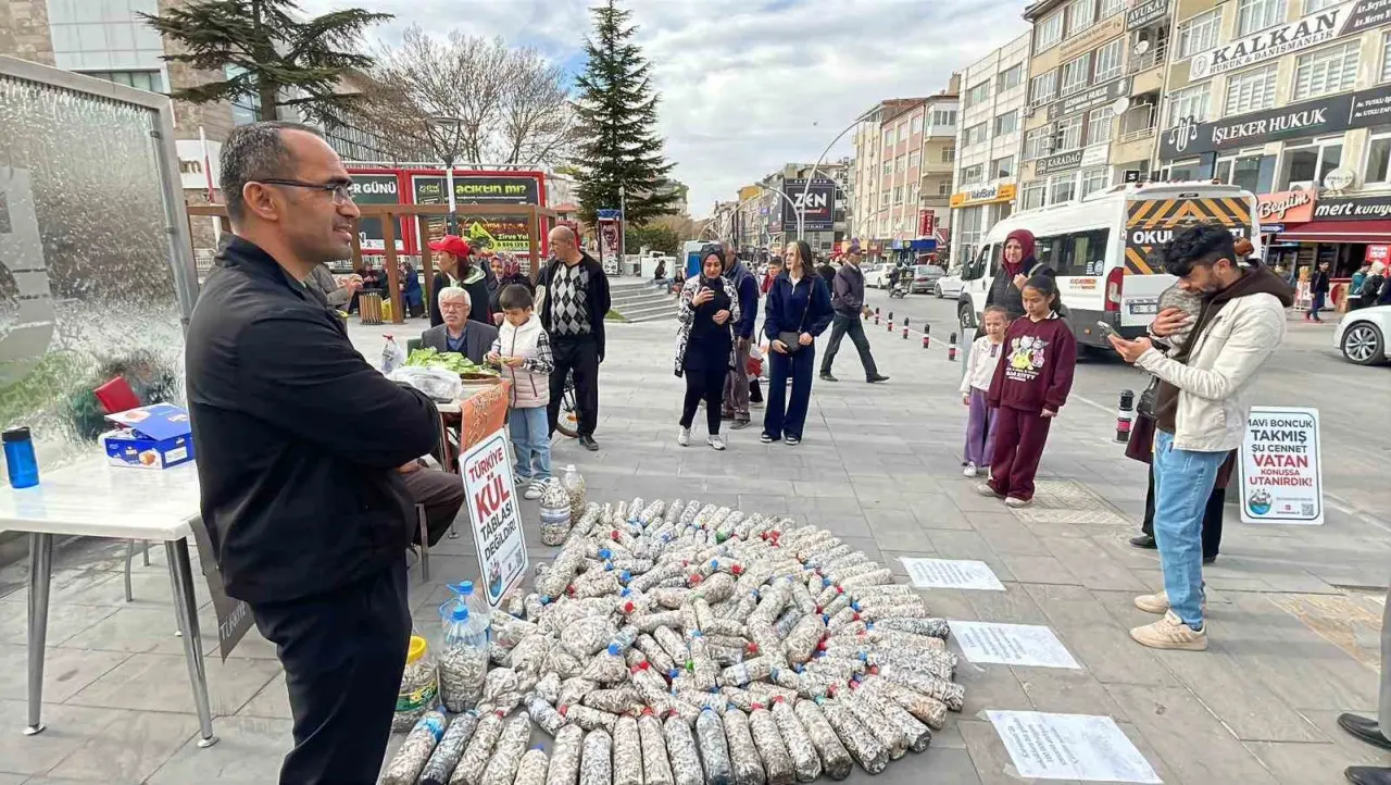 Karaman kent merkezindeki sergi görenleri şok etti: 'Bu ülke bizim'! 3