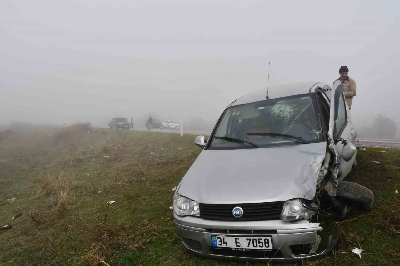 Kaza geliyorum demedi: Samsun'da kafa kafaya çarpışma! 2