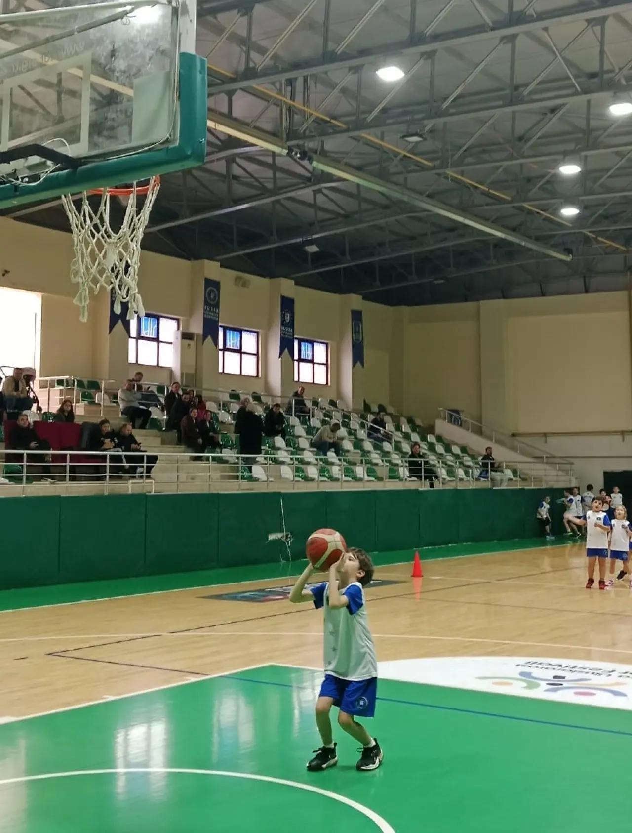 Kış Spor Okulları’nda ikinci dönem coşkusu: Çocuklar sertifikalarını aldı! 6