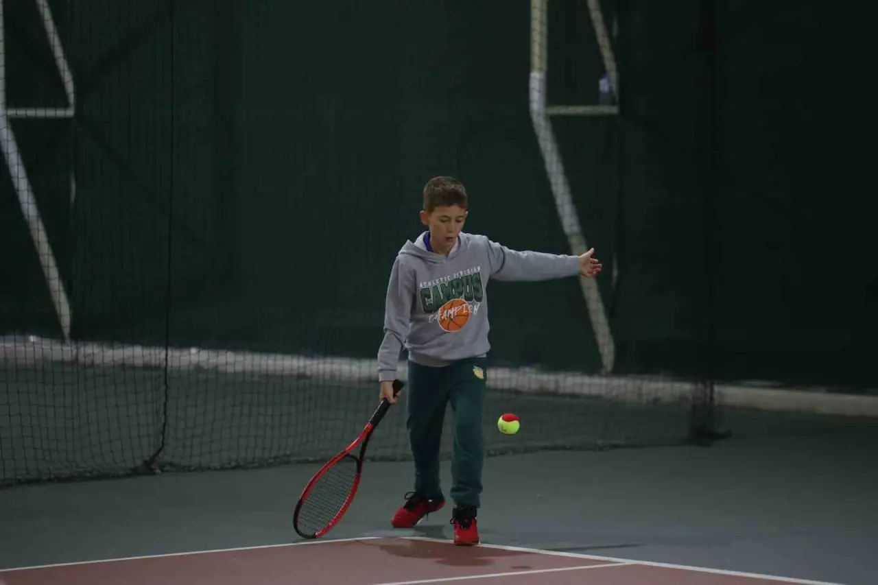 Kış Spor Okulları’nda ikinci dönem coşkusu: Çocuklar sertifikalarını aldı! 2