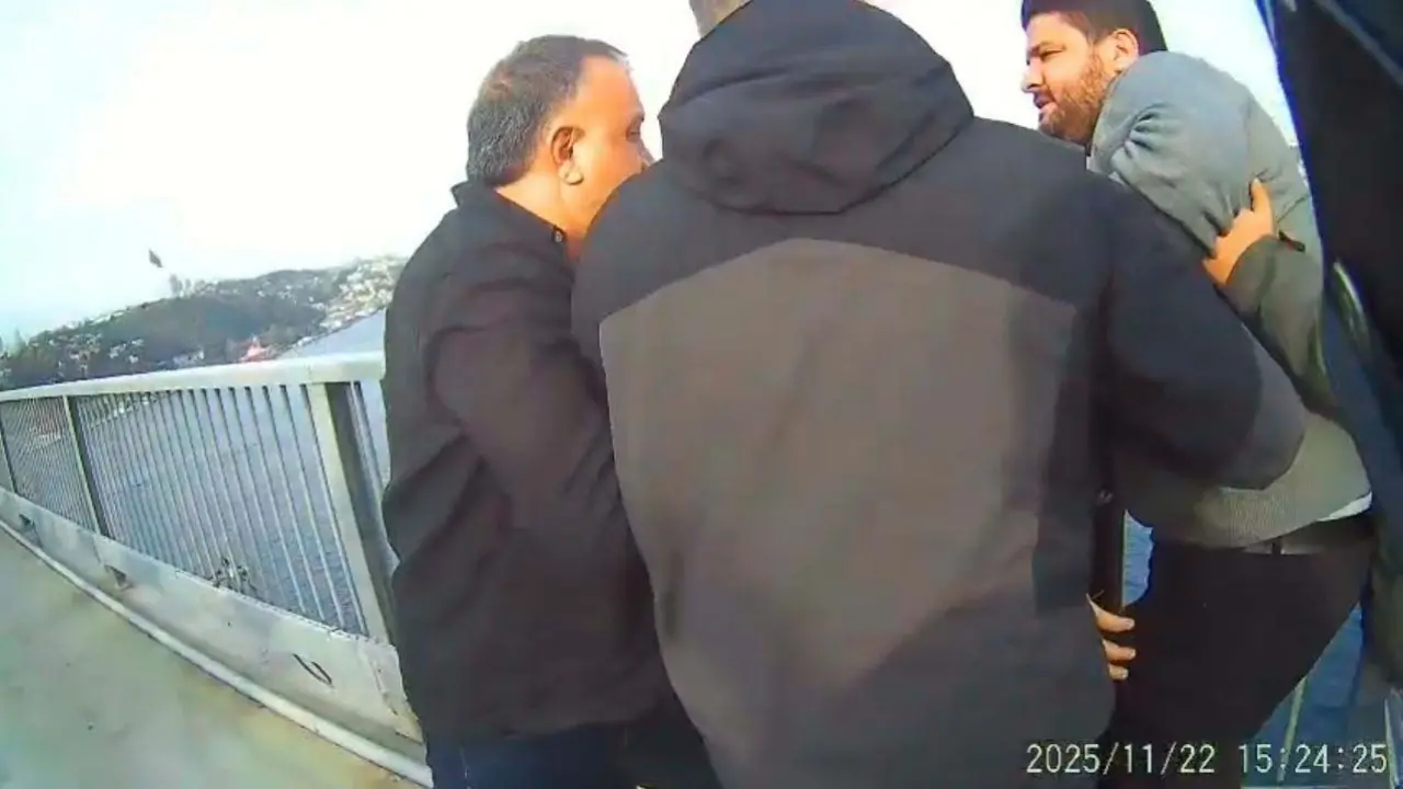 Köprüde nefes kesen anlar... Hayatla ölüm arasında kaldı! 2