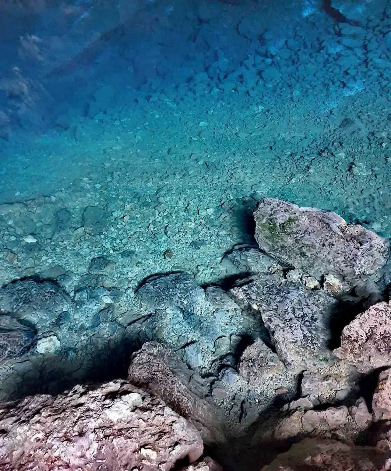 Kuşadası’nın gizli hazinesi: Zeus Mağarası ziyaretçilerini bekliyor! 2