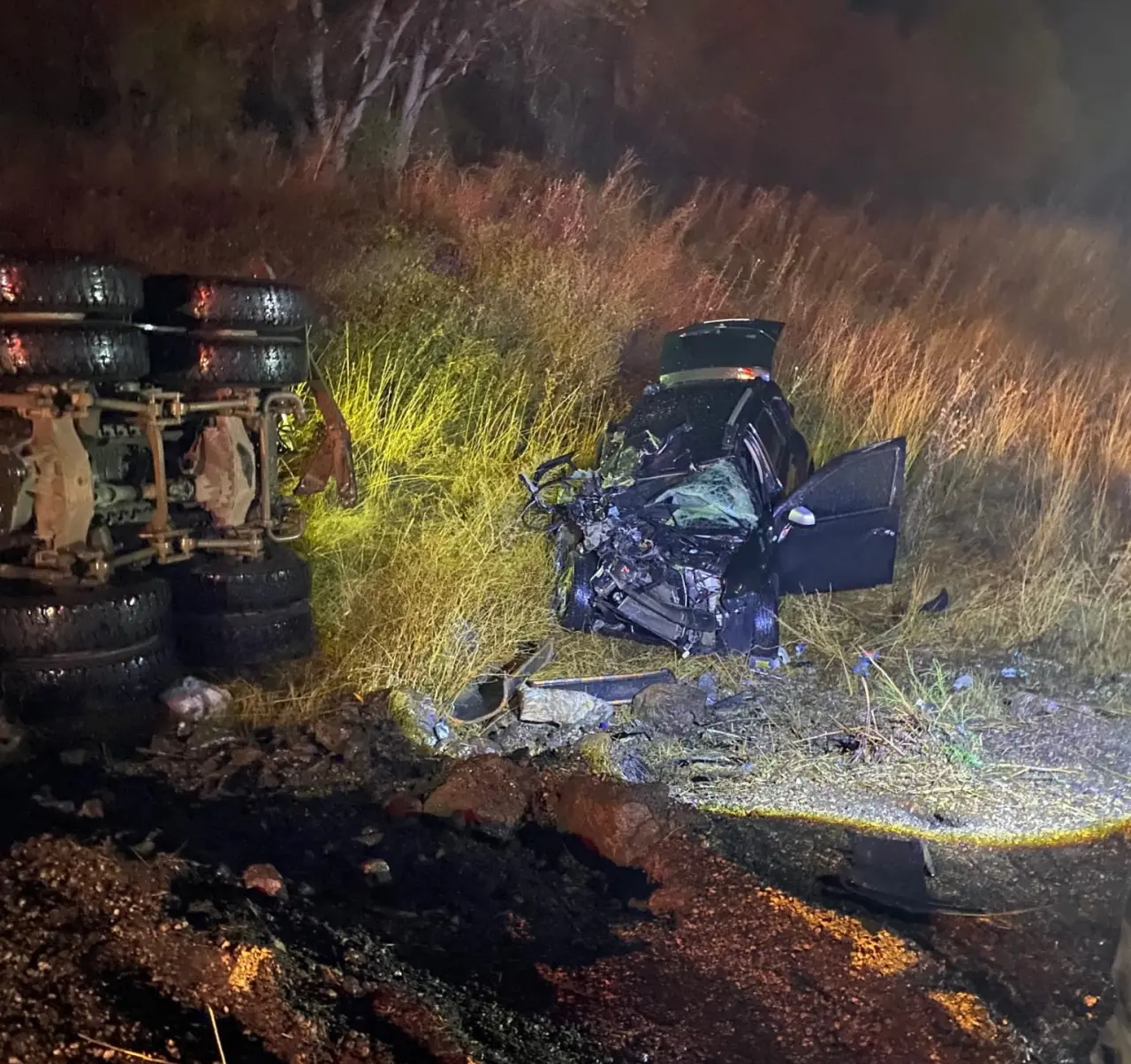 Yol üstü dehşet! Ölümle burun buruna geldiler... 1