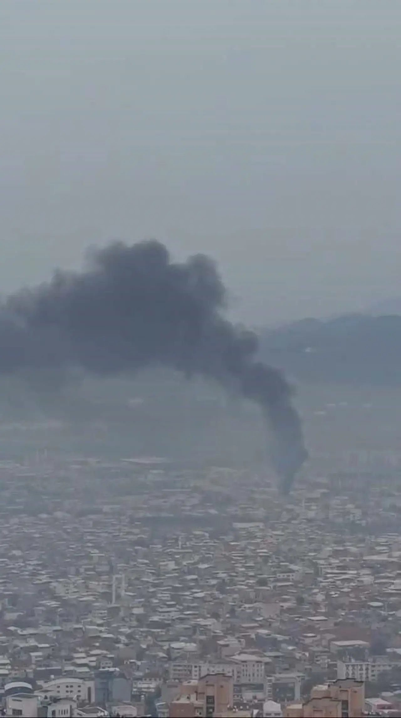 Bakım atölyesinde alev dehşeti: İtfaiye alevleri zorlukla durdurdu! 2