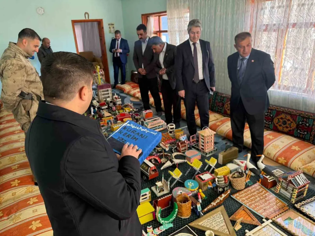 Titreyen elleriyle umut yontan adam: İkram Amca'ya kaymakam desteği! 3