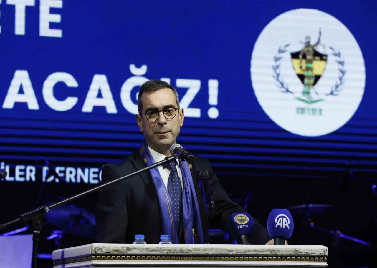 Fenerbahçe camiası bir araya geldi: Sadettin Saran’dan dikkat çeken sözler... 2