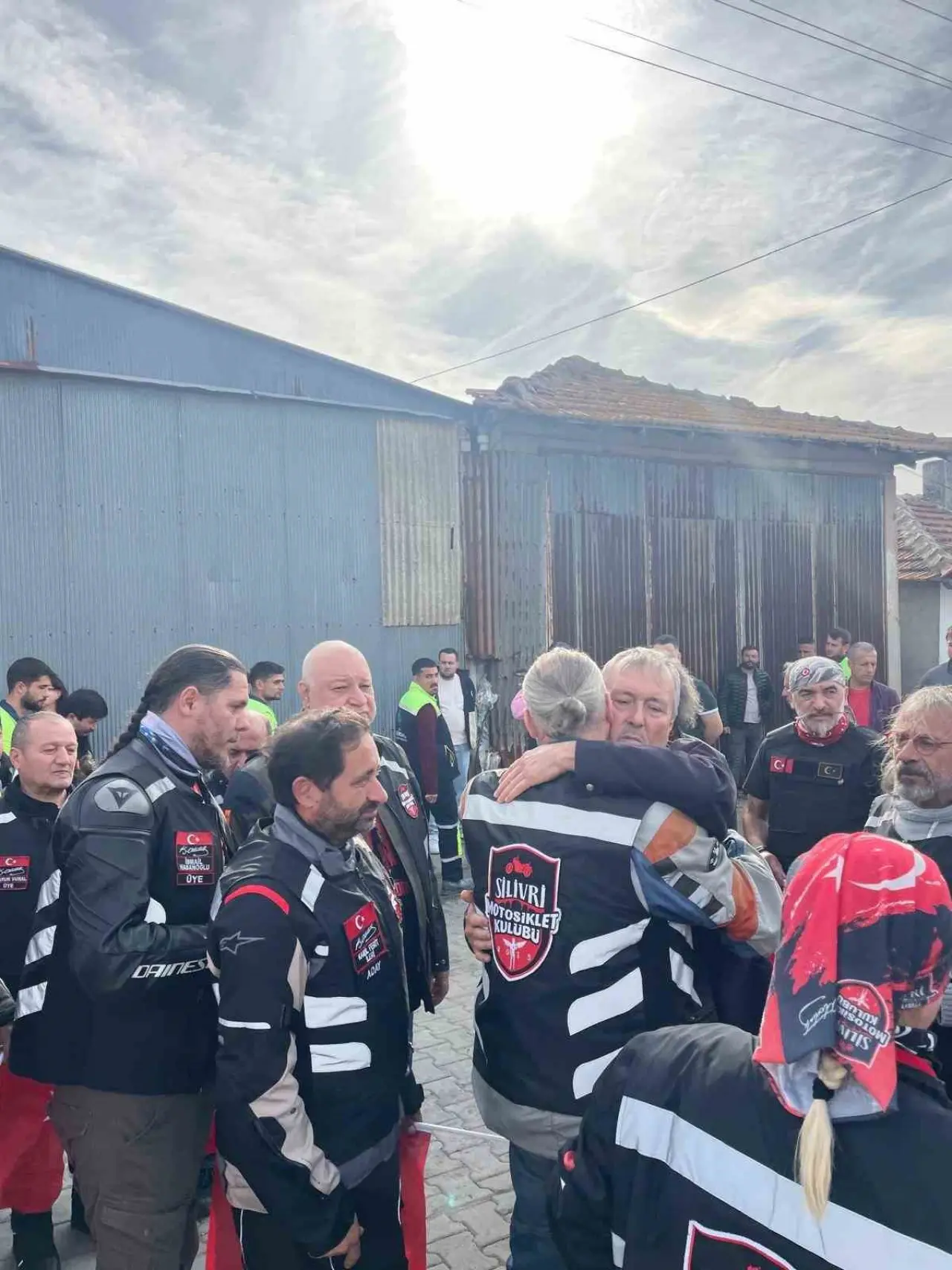 Şehit ocağına taziye: 300 motosikletli İlker Aykut’un ailesinin yanında oldu! 3