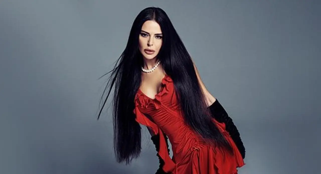 Ünlü şarkıcı Simge Sağın’ın aşk arayışı olay oldu! 1