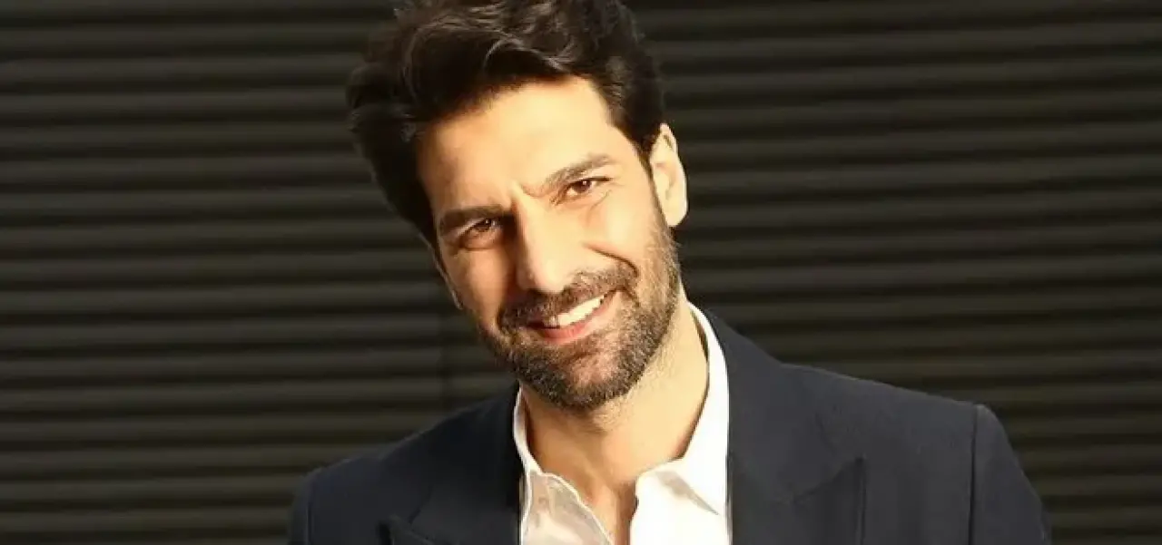 Eşref Rüya'nın Dinçer'i Taner Rumeli kötü adam rolünün tadını çıkartıyor! 1