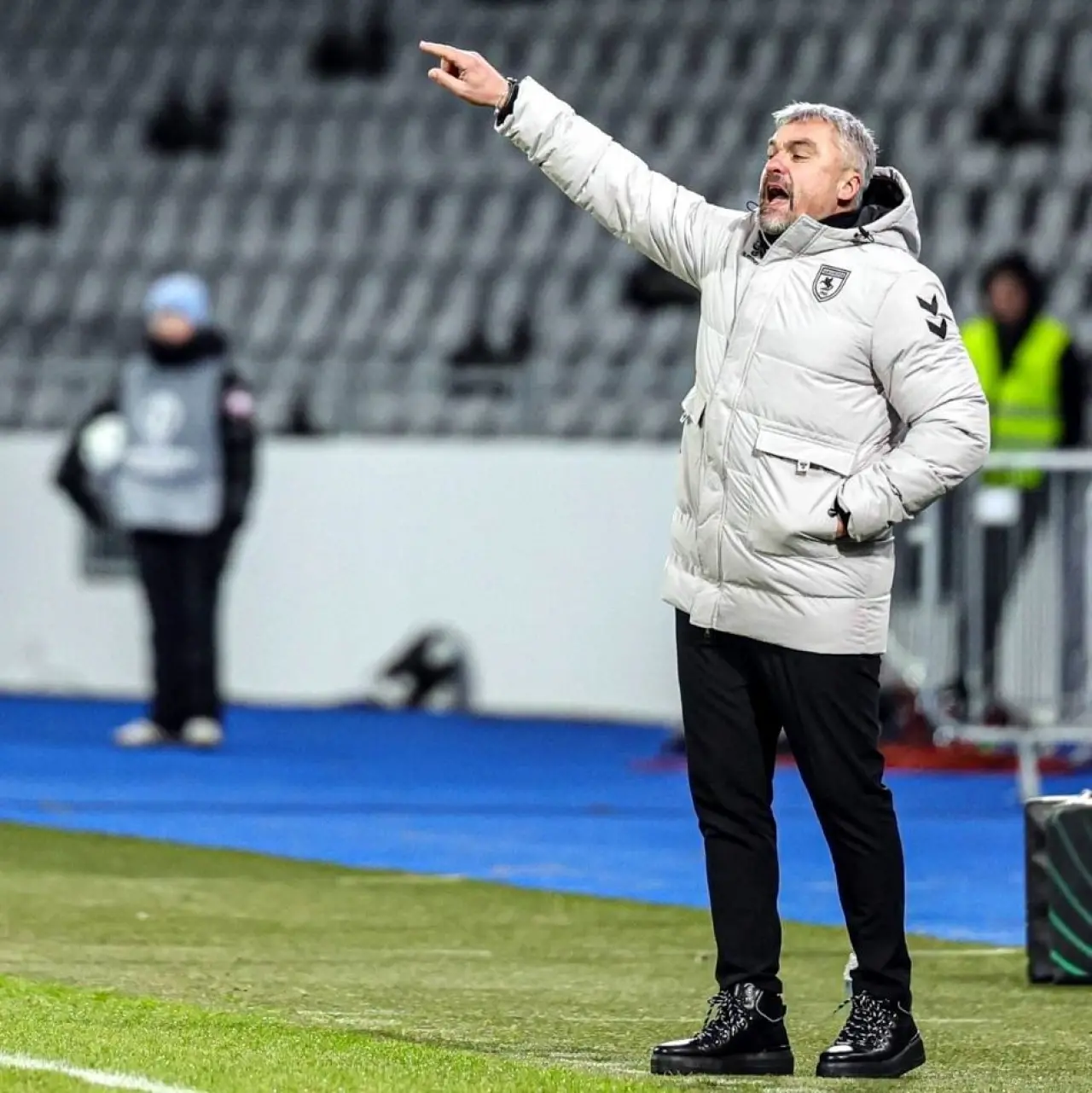 Samsunspor’un teknik direktörü Reis’ten takıma net mesaj: 'Dar kadro, zor yolculuk, bahane yok' 2