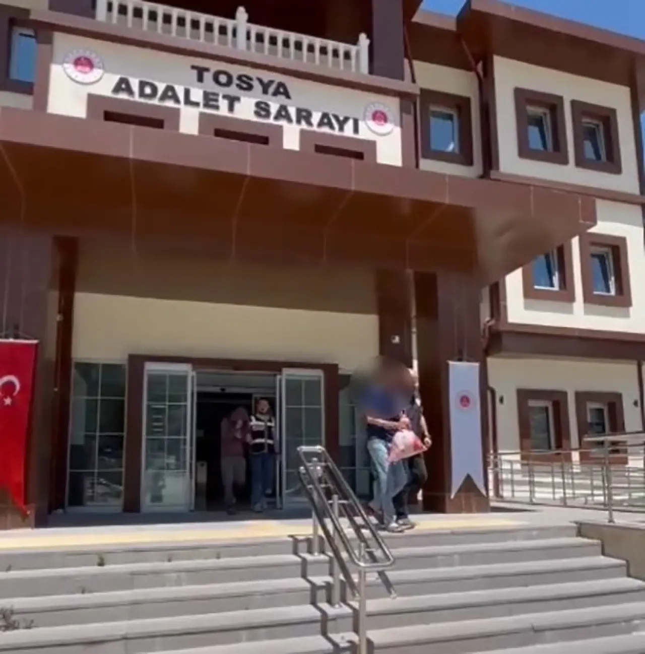 Tosya’da dikkat çeken duruşma: Mahkemeden uyuşturucu tüccarlarına ağır hüküm! 2