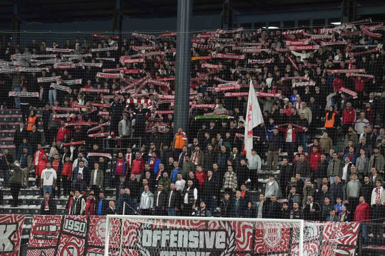 Gergin geçen maçın kaderi bir anda değişti: Pendikspor, maçın son bölümünde fişi çekti! 3